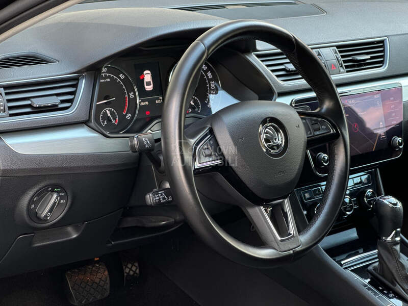 Škoda Superb 