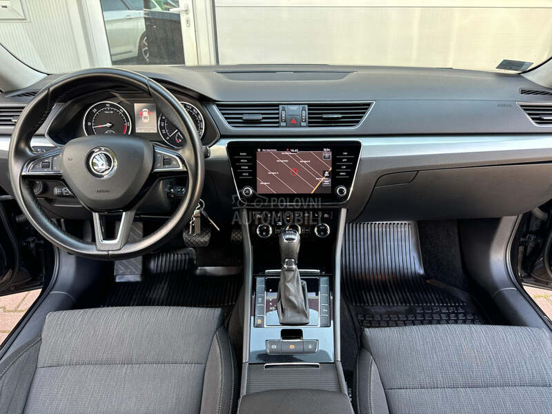Škoda Superb 