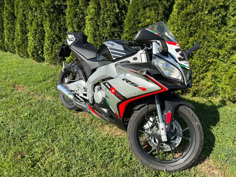 Aprilia rs4