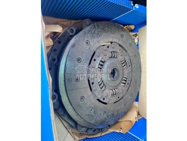 Set kvačila sa zamajcem za Opel Insignia od 2013. do 2017. god.