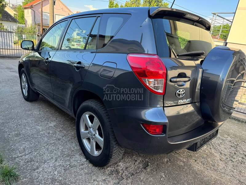 Toyota RAV 4 