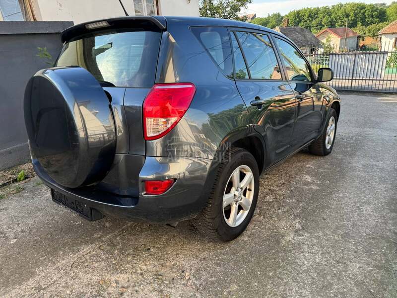 Toyota RAV 4 