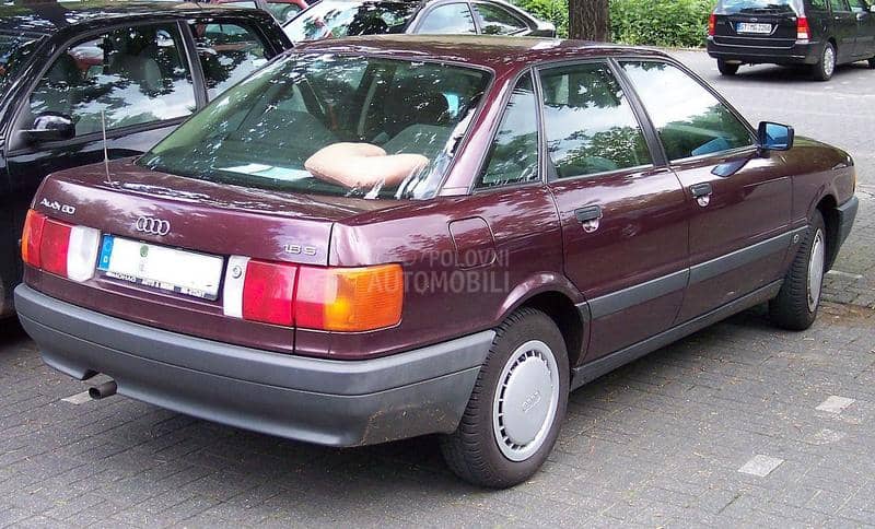 Audi 80 1994. god. -  kompletan auto u delovima