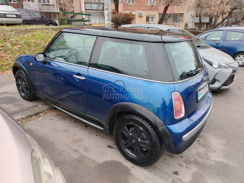 MINI One 
