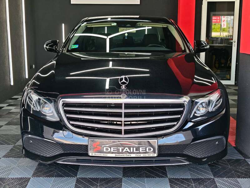 Mercedes Benz E 220 2.0 4 MATIC
