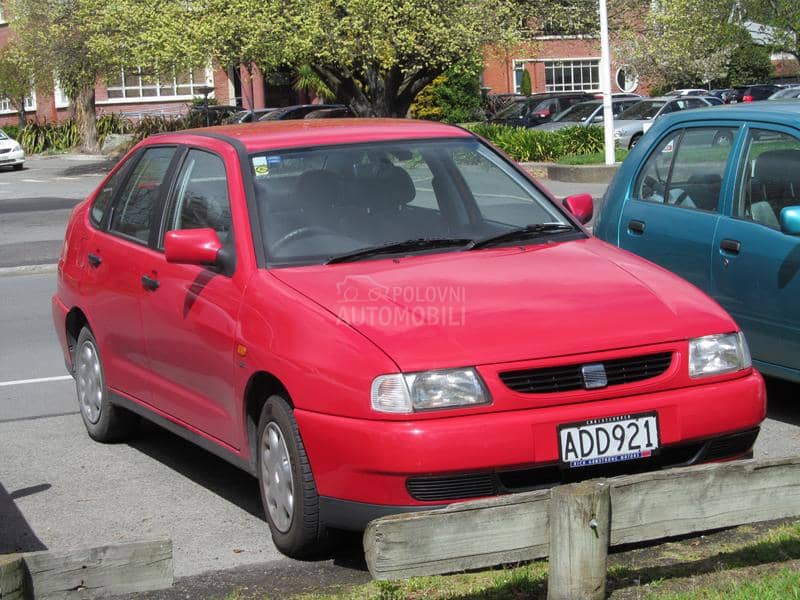 Seat Cordoba 2001. god. -  kompletan auto u delovima