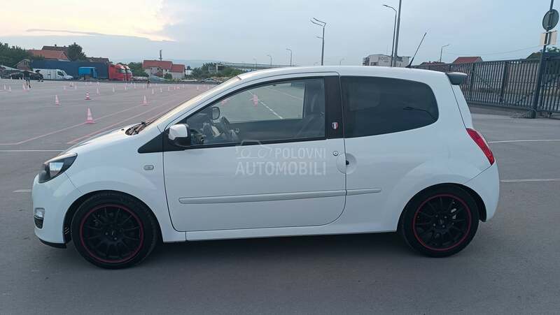 Renault Twingo 1.2 B e n z i n