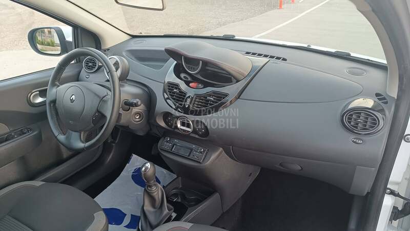 Renault Twingo 1.2 B e n z i n