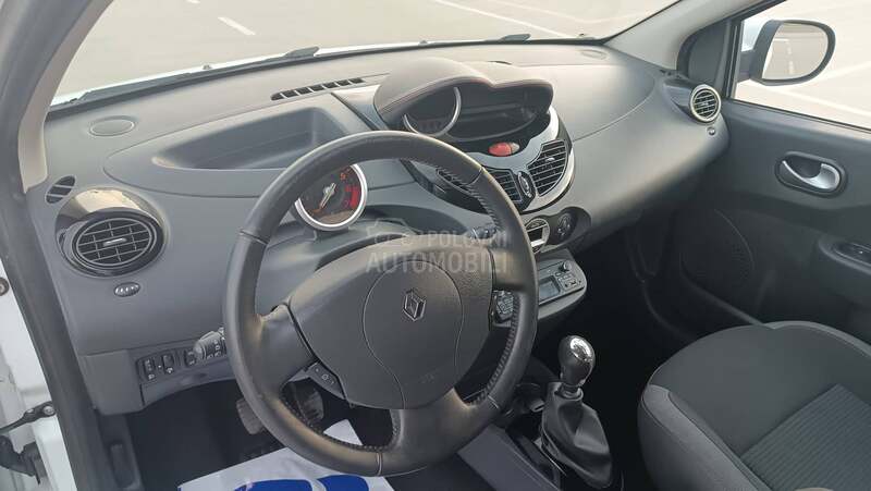 Renault Twingo 1.2 B e n z i n