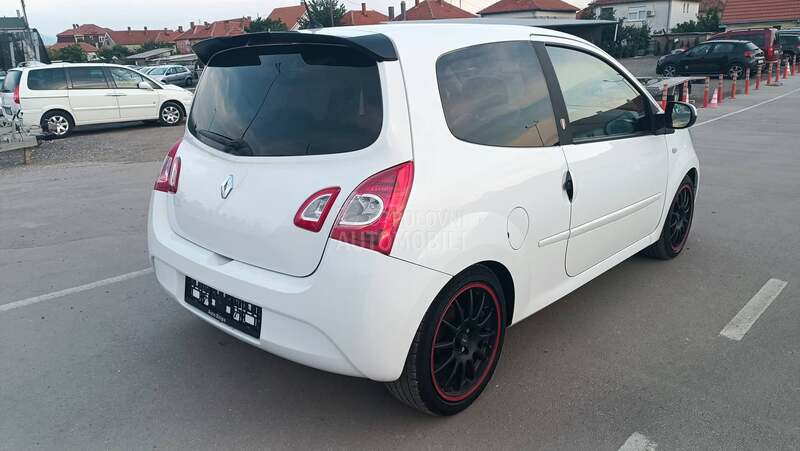 Renault Twingo 1.2 B e n z i n
