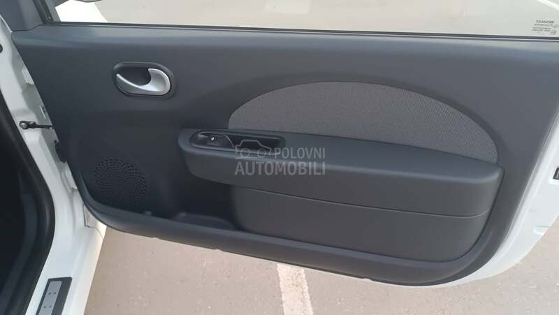 Renault Twingo 1.2 B e n z i n