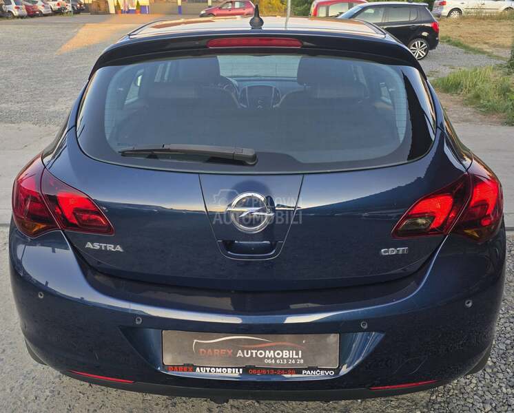 Opel Astra J 1.7 CDTI N.A.V.I