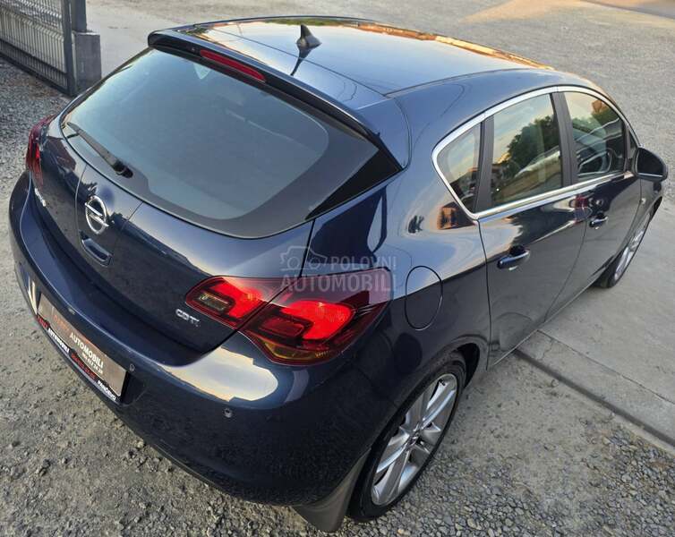 Opel Astra J 1.7 CDTI N.A.V.I