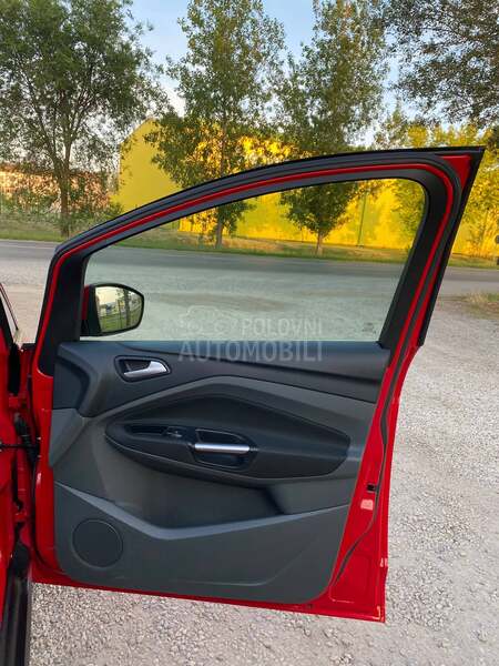 Ford C-Max 1,6-TITANIUM.CH