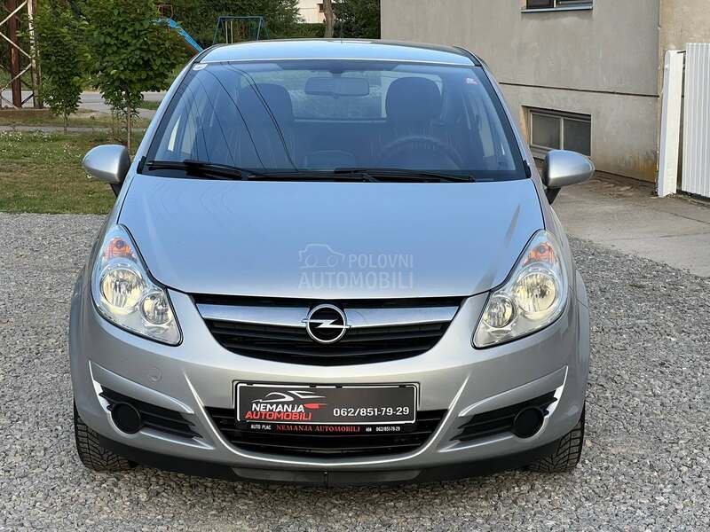 Opel Corsa D OČUVANAA