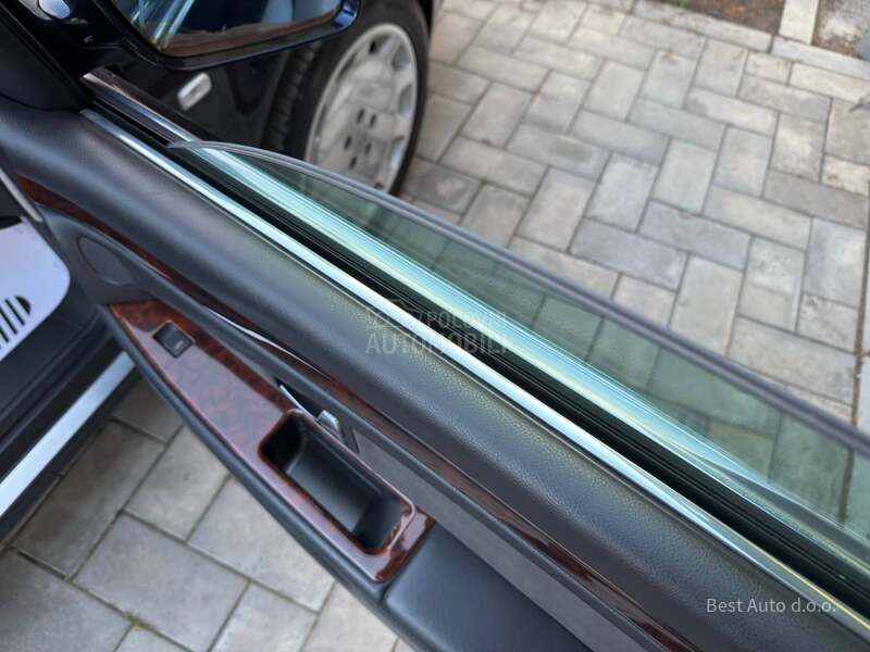 Audi A8 4.2