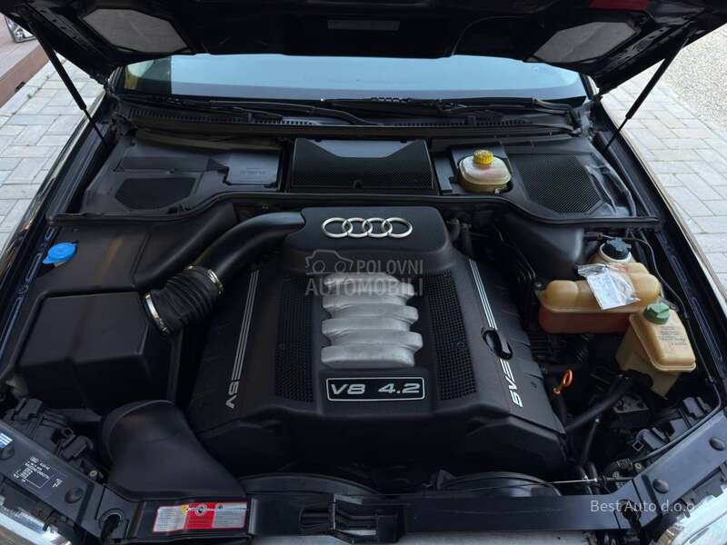 Audi A8 4.2