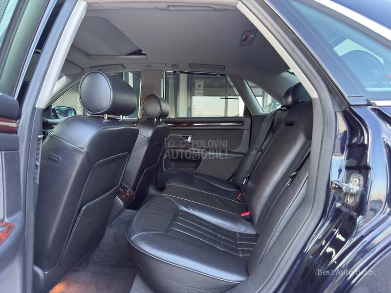 Audi A8 4.2