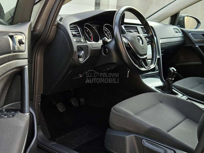 Volkswagen Golf 7 1.6 TDi Highline