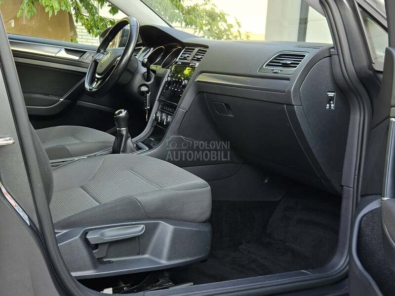 Volkswagen Golf 7 1.6 TDi Highline
