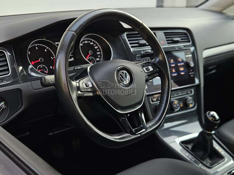 Volkswagen Golf 7 1.6 TDi Highline