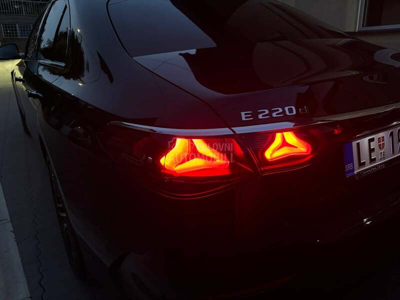 Mercedes Benz E 220 AMG 12/2023 night