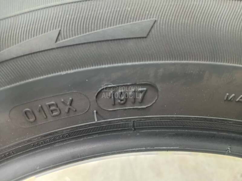 Michelin 185/60 R15 Zimska