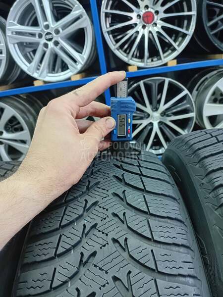 Michelin 185/60 R15 Zimska