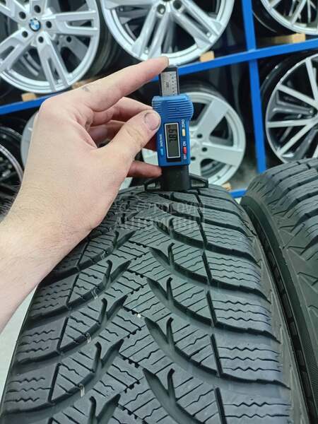Michelin 185/60 R15 Zimska