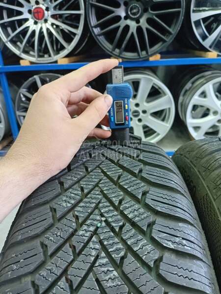 Continental 195/60 R15 Zimska