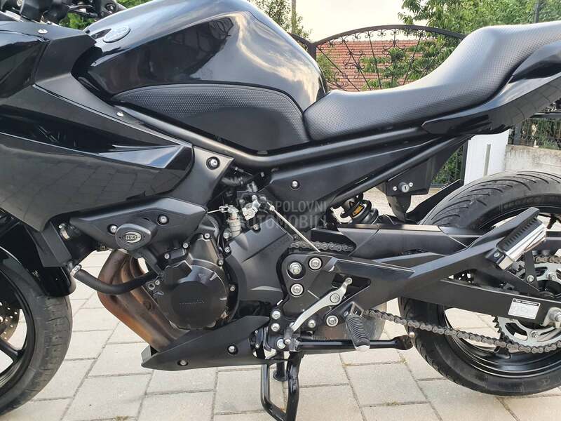 Yamaha XJ6 DIVERSION CH