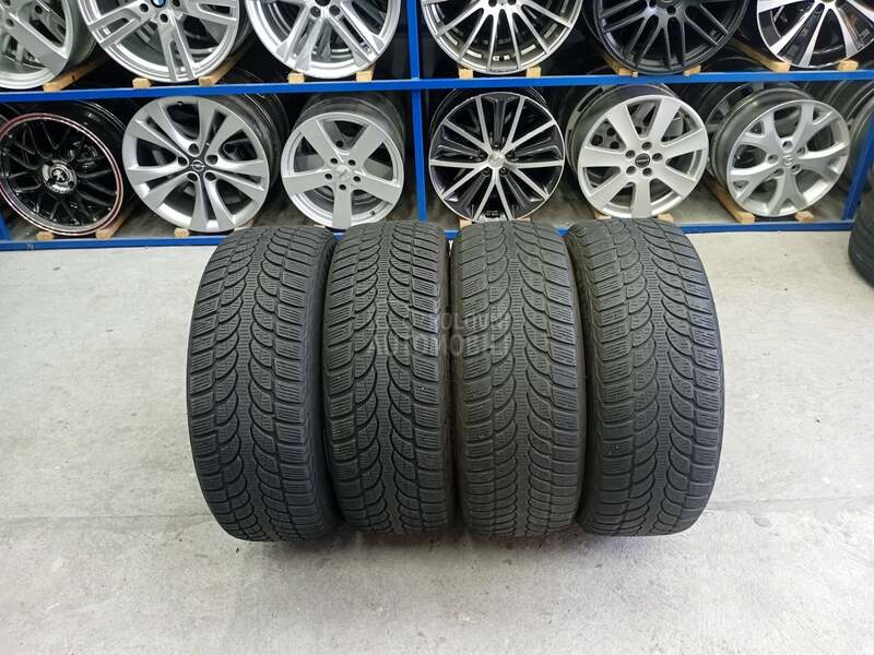Bridgestone 225/50 R17 Zimska