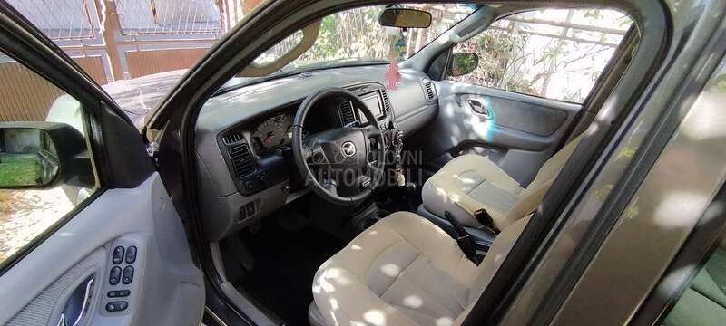 Mazda Tribute 
