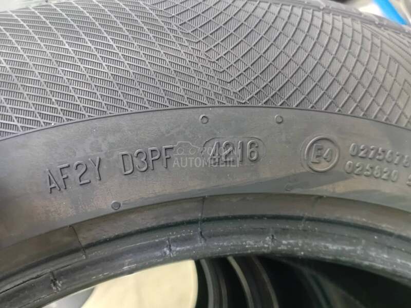 Continental 225/60 R17 Zimska