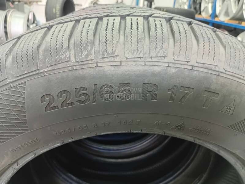 Continental 225/60 R17 Zimska