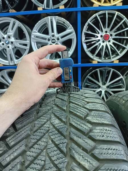 Ostalo 235/60 R18 Zimska