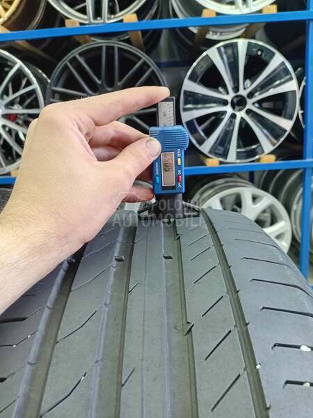 Continental 235/60 R18 Letnja