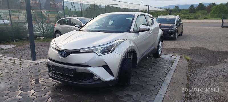 Toyota C-HR hibrid