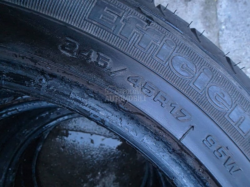 Goodyear 245/45 R17 Letnja