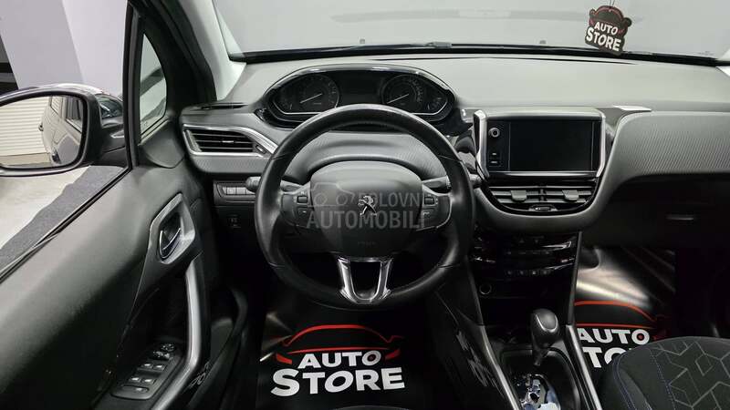 Peugeot 2008 1.2 PURETECH 110