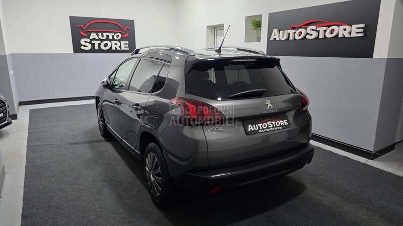 Peugeot 2008 1.2 PURETECH 110