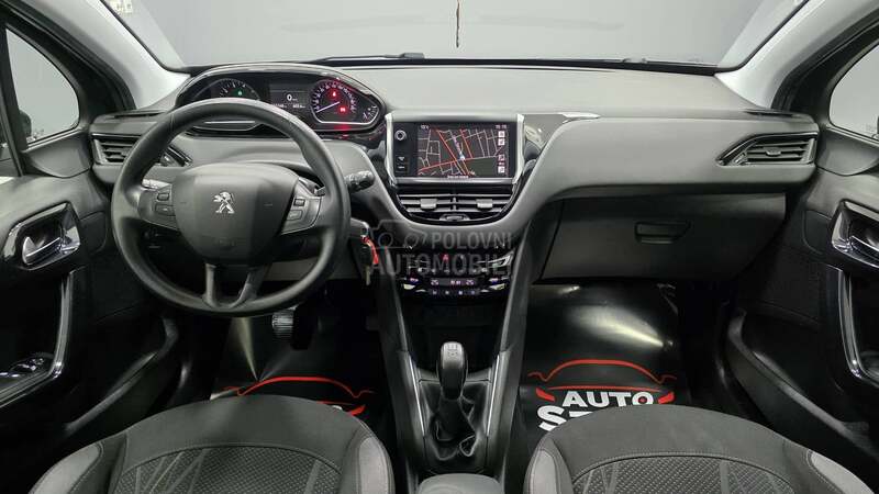 Peugeot 208 1.2i