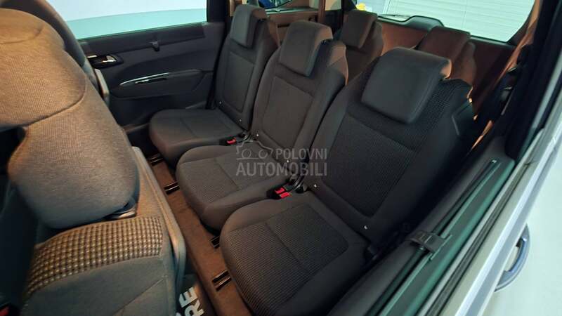 Peugeot 5008 1.6 VTI