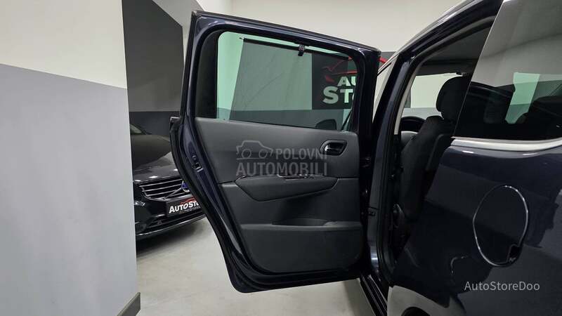 Peugeot 5008 1.6 VTI