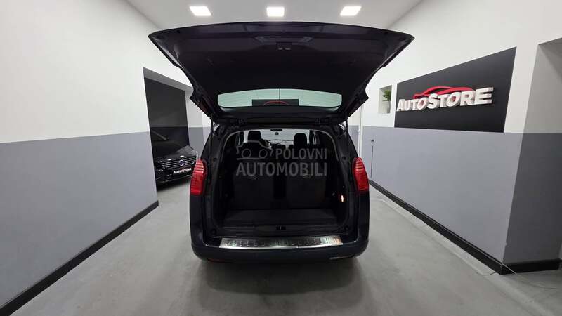 Peugeot 5008 1.6 VTI