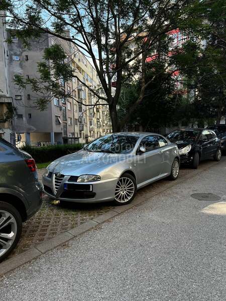 Alfa Romeo GT 