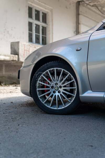 Alfa Romeo GT 