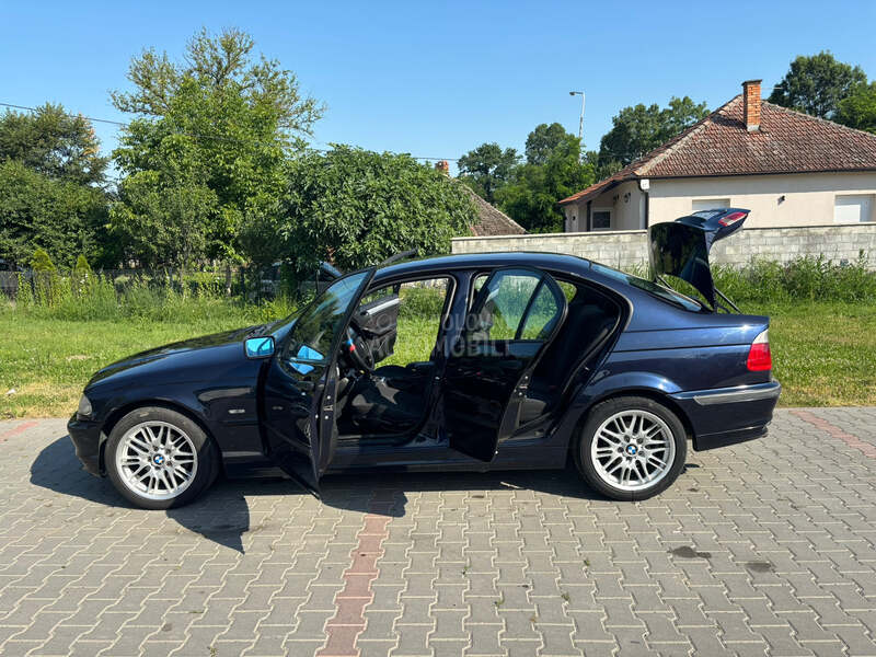 BMW 318 