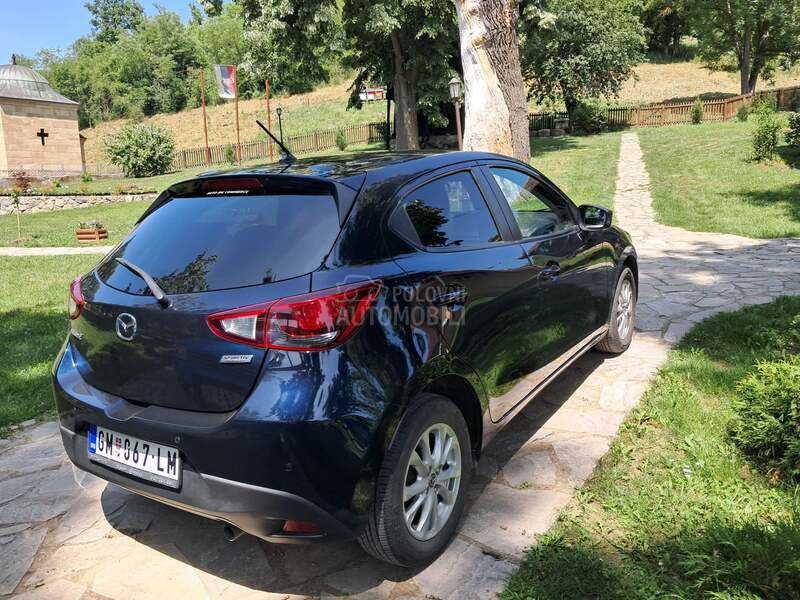 Mazda 2 