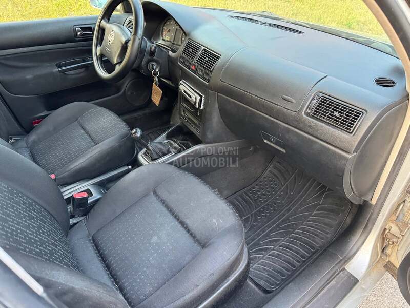 Volkswagen Golf 4 1,9SDI KIima radi